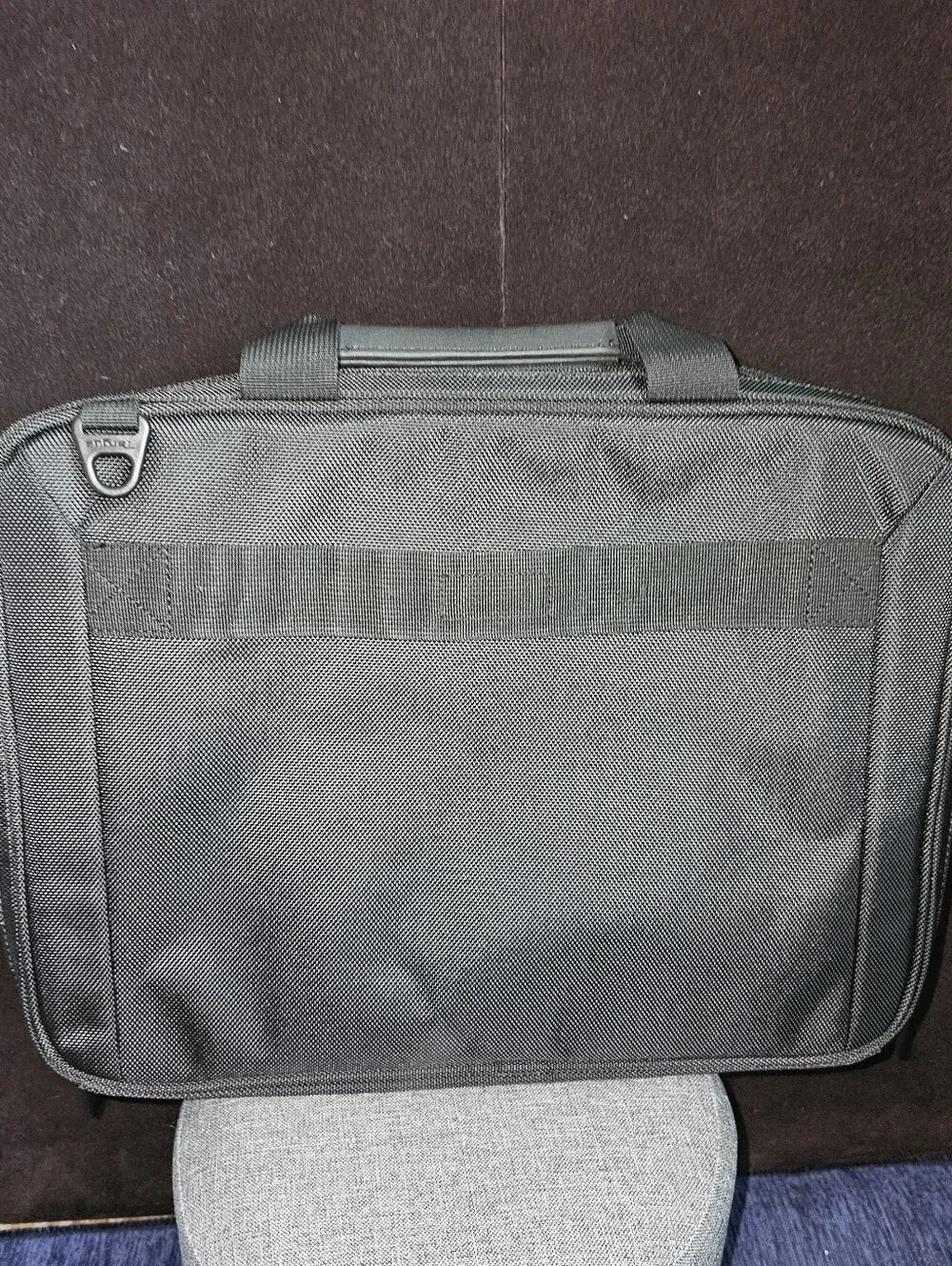 NWT Targus Black Laptop Bag with Front Pocket 15.6